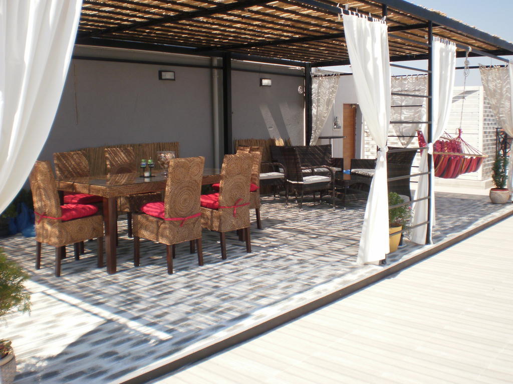 אסנובגראד Alexander Hotel מראה חיצוני תמונה